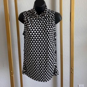 NWT Karl Lagerfeld Black and White Geometric Shirt